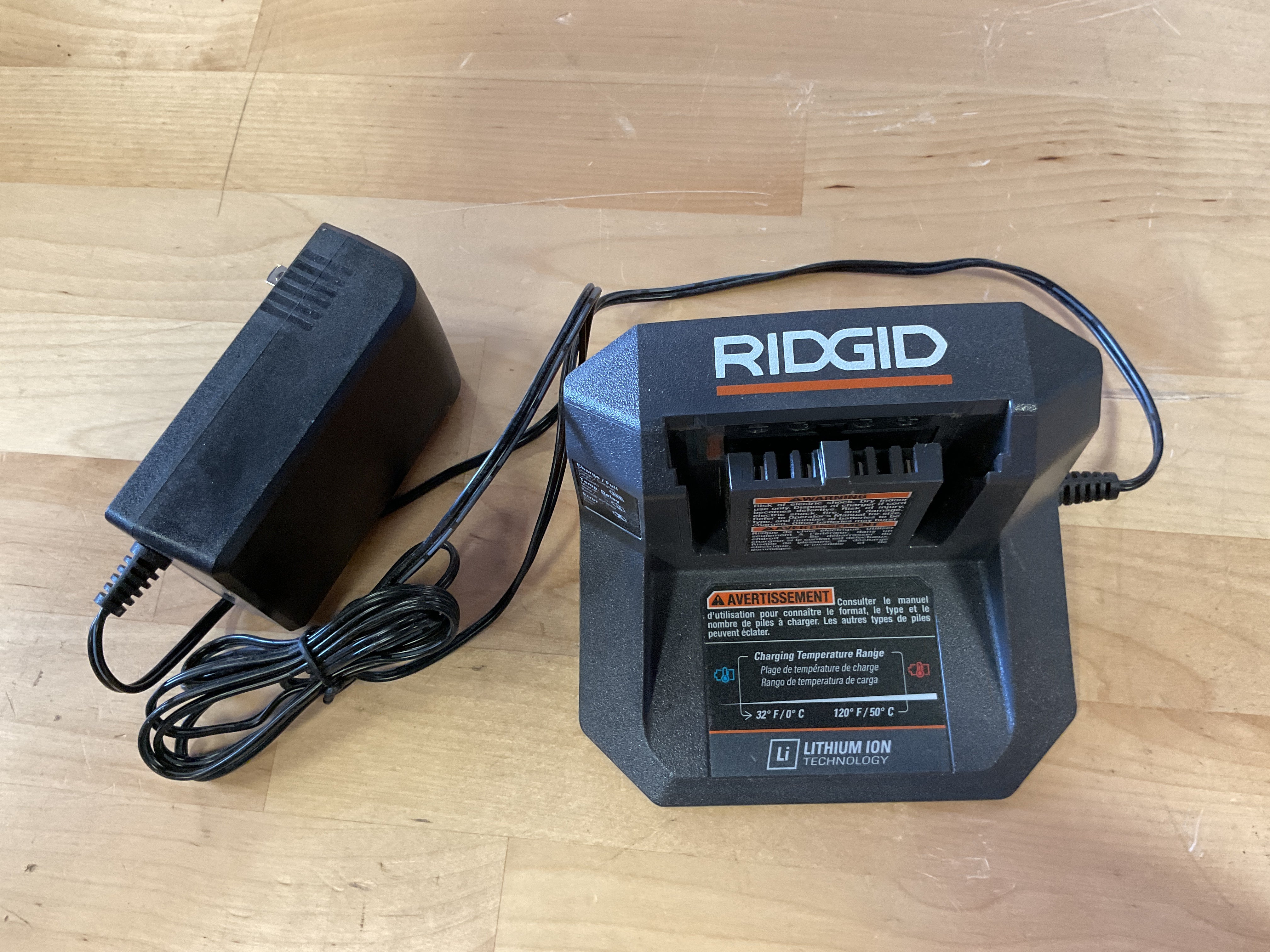 Ridgid 18V Lithium-Ion Charger