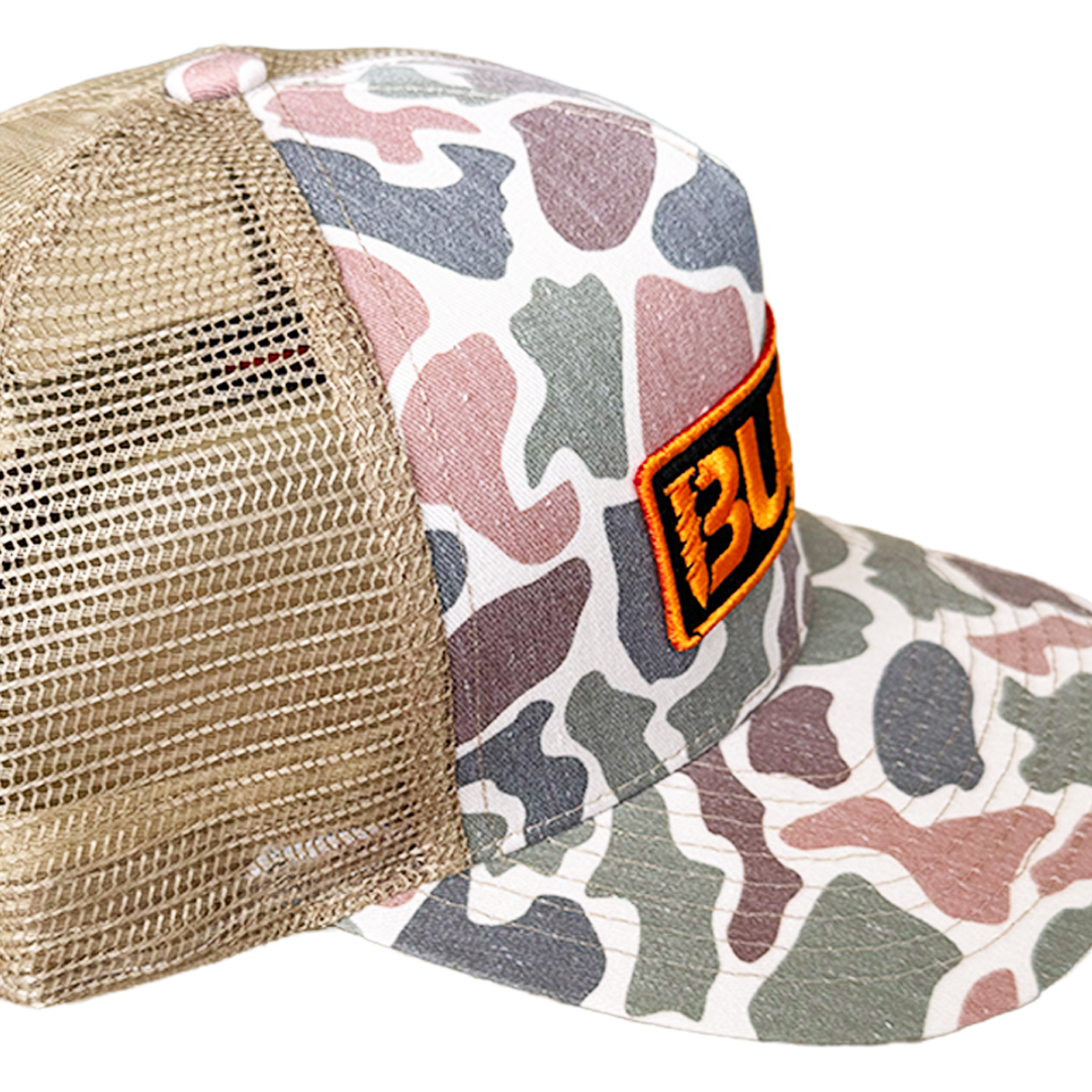 BUILD CAMO Trucker