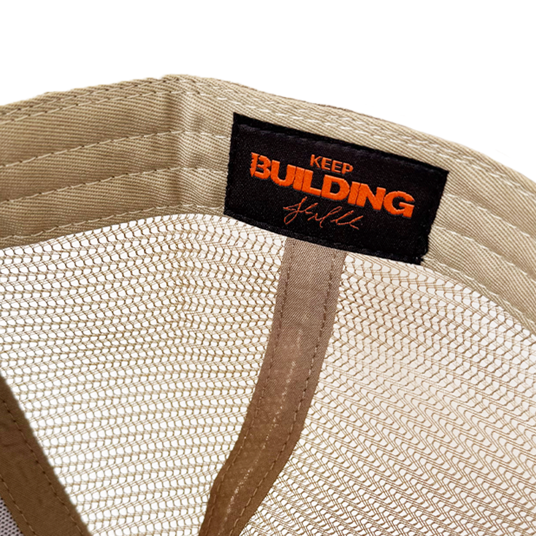 BUILD CAMO Trucker