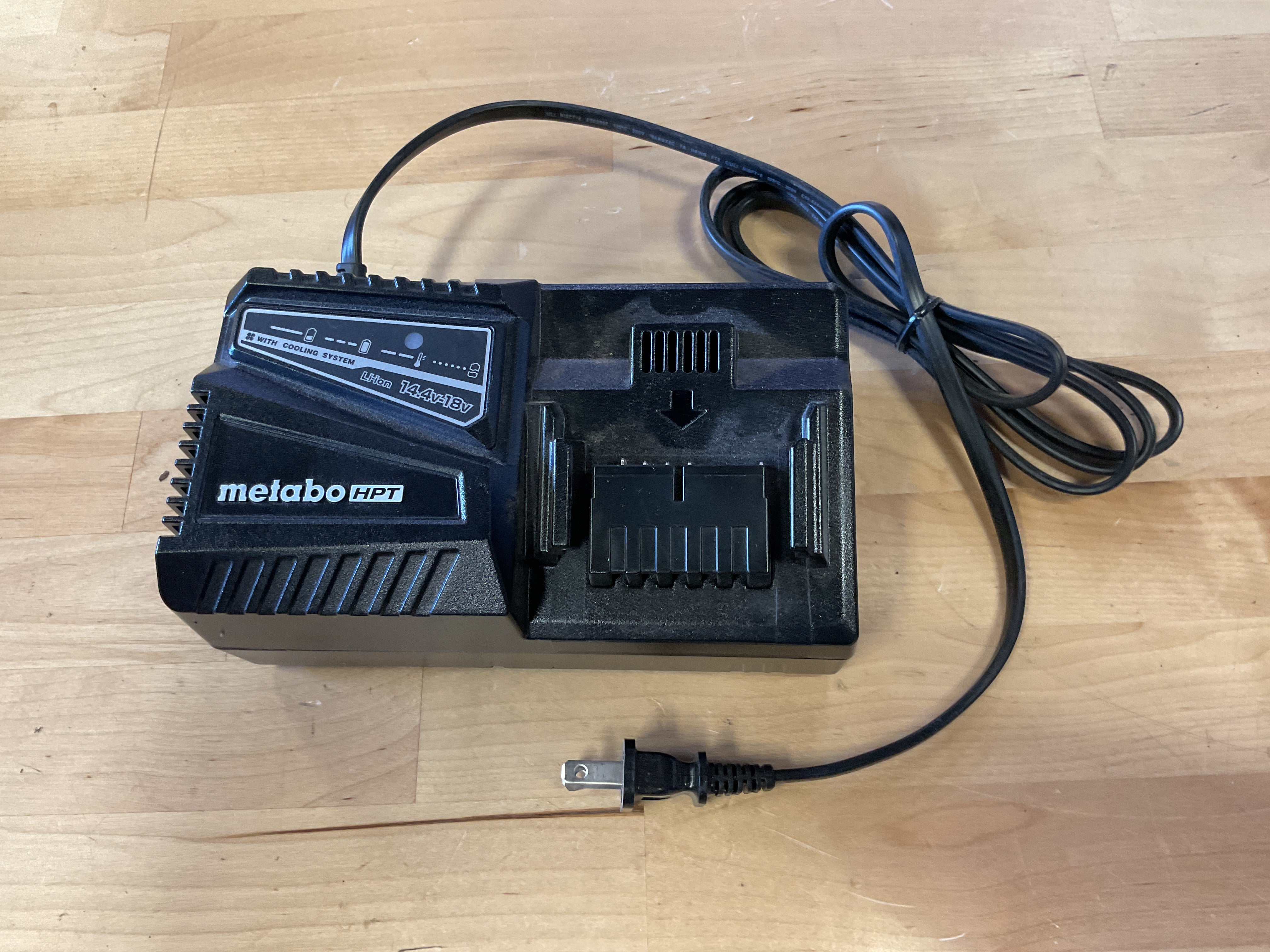 Metabo HPT 14.4-18V Battery Charger