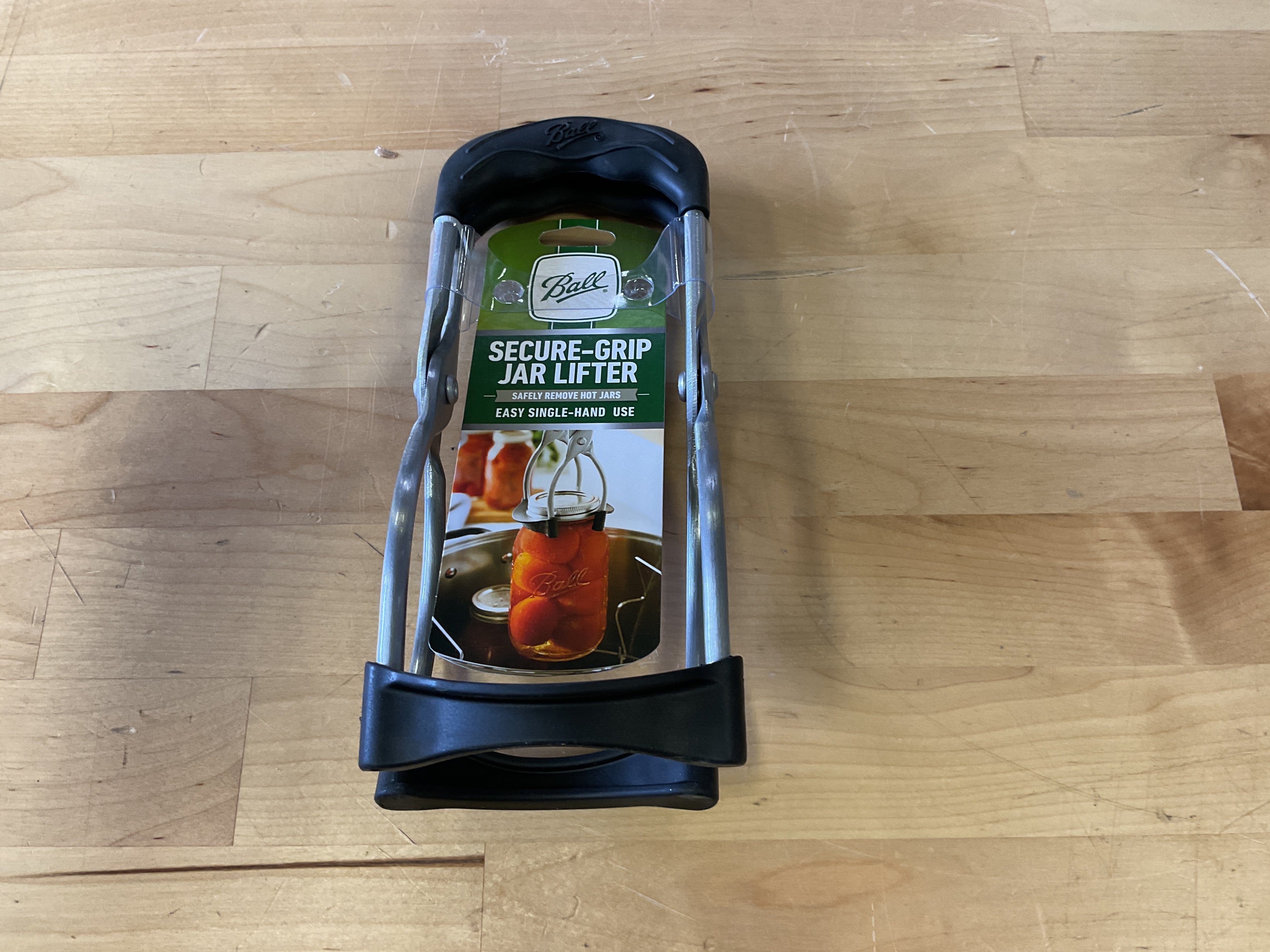 BALL Secure Grip Jar Lifter