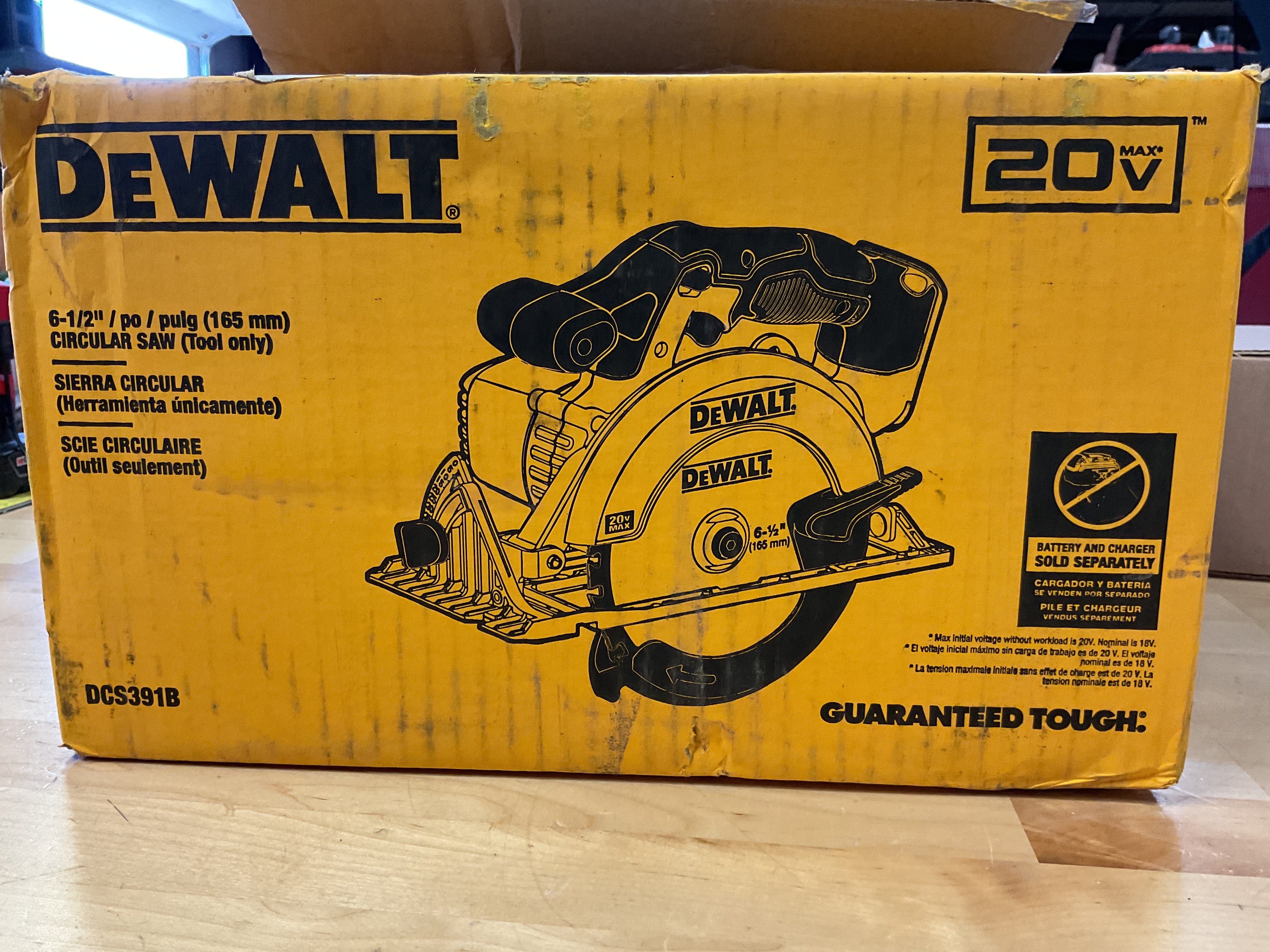 DeWALT 6-1/2" Circular Saw (Tool Only)