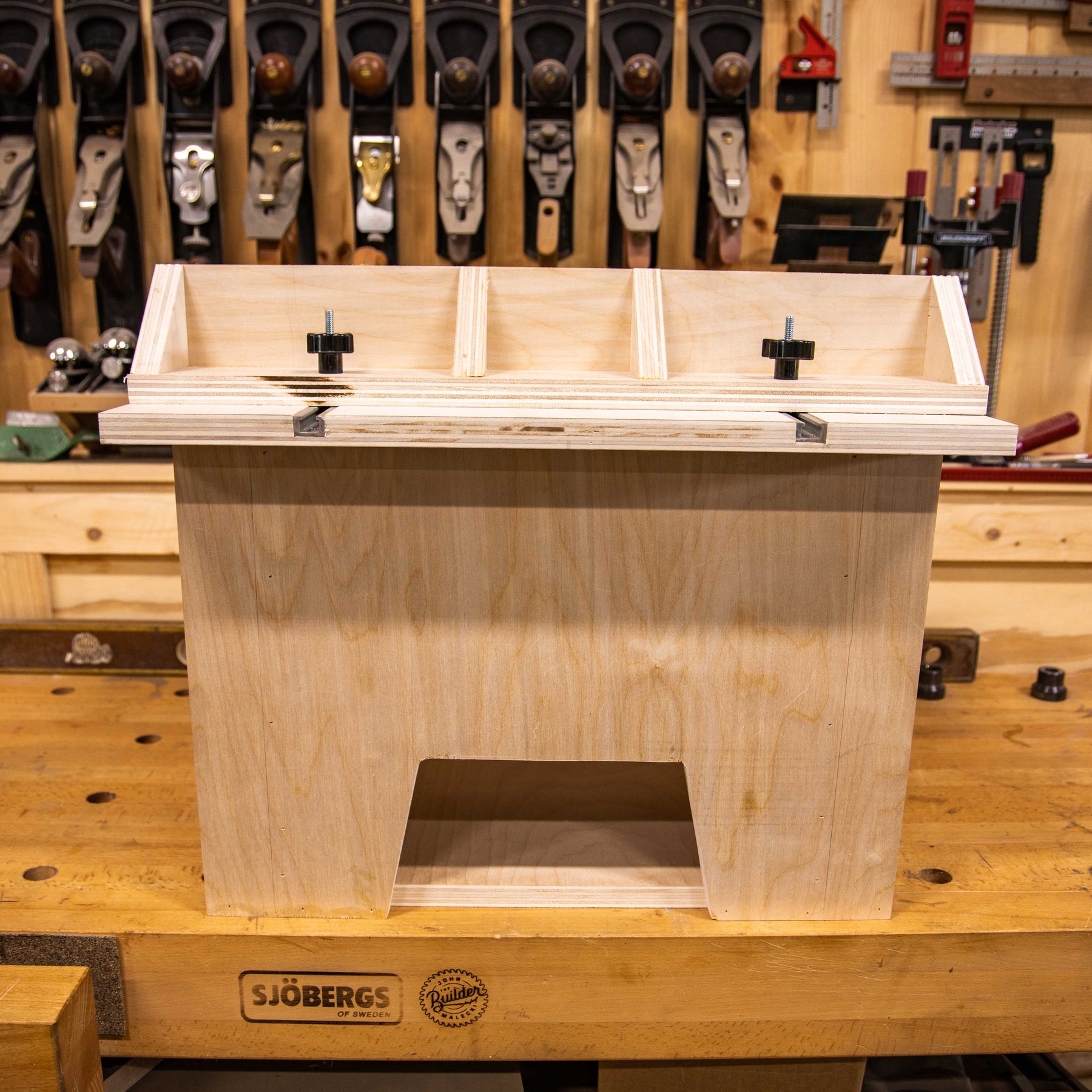 Double Router Table Plans Compact Woodworking Router Table Plan - John Malecki